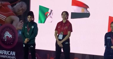 منار المصرى تحصد الميدالية الذهبية فى بطولة إفريقيا للمصارعة بالمغرب.. صور