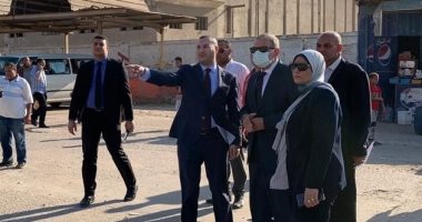 صور.. محافظ كفر الشيخ يقود حملة إشغالات ويتابع أعمال تطوير عدد من الشوارع