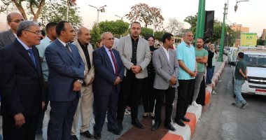 محافظ المنيا يسلم جهاز عروسة للفتيات المشاركات بحفل الزفاف الجماعى.. صور