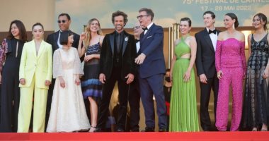 أجواء فنية سياسية.. زيلينسكى بـ"كان" السينمائى: هل ستبقى السينما صامتة أم ستتحدث.. والأعمال الأوكرانية تلوح فى آفاق المهرجان.. والمنظمين رفضوا الأعمال الروسية.. وفرنسا قدمت أكثر من 800 طن مساعدات إلى أوكرانيا