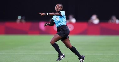 الرواندية سليمة موكانسانجا أول محكمة أفريقية تدير مباريات كأس العالم للرجال