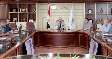 تعرف على إجراءات البدء فى ترفيق المنطقة الاستثمارية للنباتات الطبية والعطرية ببنى سويف
