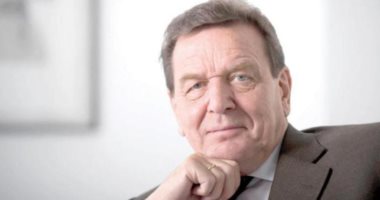 مطالب بتجريد مستشار ألمانيا الأسبق من بعض المزايا.. تعرف على السبب