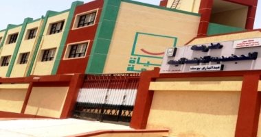 وحدة حياة كريمة تتابع مشروعات المبادرة الرئاسية بقرية سلوا فى أسوان