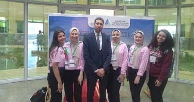 "مصر ولادة والبركة فى شبابها".. ابتكارات واختراعات طلاب الجامعات المصرية.. أبلكيشن لاكتشاف مرض السرطان فى 5 أجزاء بالجسم.. وكاميرا تؤهل الكفيف ليكون مصورا محترفا.. وجهاز يستقبل الصور الطبية ويشخصها خلال لحظات