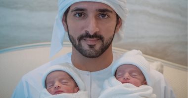بصورة من سنة.. ولى عهد دبى يحتفل بأول عيد ميلاد لتوأمه راشد وشيخة