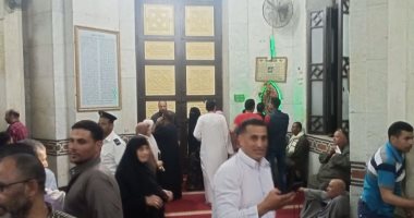 المواطنون يحتفلون بالمولد الرجبى الدسوقى فى كفر الشيخ.. صور