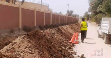 "حياة كريمة" عطاء لا يتوقف.. 600 مشروع بالمرحلة الثانية فى قنا.. قوافل علاجية تزور القصير.. الكشف الطبى على 2132 مواطنا بالمنوفية.. إسنا تواصل العمل بتركيب كابلات الكهرباء.. وأمسيات ثقافية وفنية بقرى المبادرة