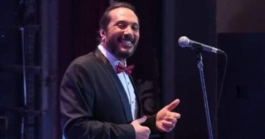 أحمد عبد الشافي يقود الفرقة الموسيقية بحفل على الحجار بمهرجان القلعة اليوم 