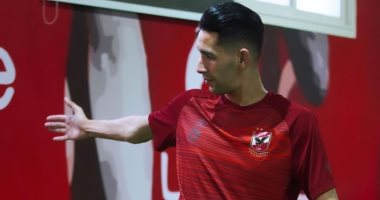 خلاف مالى يعطل انضمام بدر بانون من الأهلى لنادى قطر