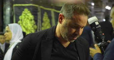 الدرندلي ومرجان وحازم إمام فى عزاء والد محمد سراج عضو مجلس الأهلي