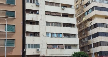 شاهد منزل سمير صبرى فى طفولته بالإسكندرية.. وكيف تربى وسط عائلة فنية "لايف"