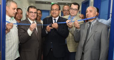 رئيس جامعة سوهاج يفتتح وحدة الغسيل الكلوي بالمستشفى الجديد