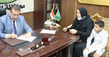محافظ المنوفية يفحص عددا من الشكاوى ويشدد على ضرورة التواصل الدائم مع المواطنين