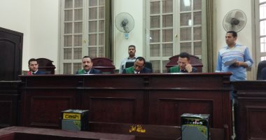 أغرب رد فعل من قاتلة ابنتها لحظة الحكم عليها بالسجن (فيديو)