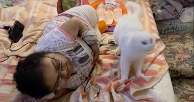 مأساة مرعبة لفتاة.. 40 سنة وفى حجم الأطفال وجسمها مثل الزجاج لو لمستها تتكسر