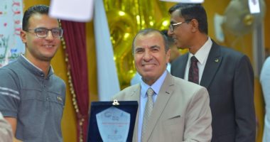 تخريج الدفعة الأولى من البرنامج المميز للمساحة ونظم المعلومات بآداب كفر الشيخ