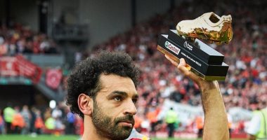 محمد صلاح يوجه رسالة للجماهير بعد الفوز بجائزتي الهداف ومستر أسيست