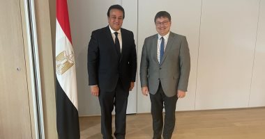 القائم بأعمال وزير الصحة يبحث مع «سيمنز» العالمية دعم القطاع الصحى