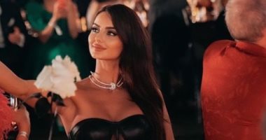 موديل إيرانية تلفت الأنظار فى مهرجان كان بإطلالة أنيقة من ماركة أوكرانية "صور"