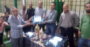 مركز شباب الطود يحصد كأس دوري خماسي كرة القدم بالأقصر