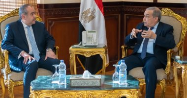 وزيرا الطيران المدنى والإنتاج الحربى يبحثان التنسيق والإعداد لقمة المناخ  "COP27".. منار: التوسع فى استخدام وسائل النقل الأخضر  بقطاع الطيران.. ومرسى: نسعى إلى تلبية احتياجات السوق المحلي من مختلف المنتجات