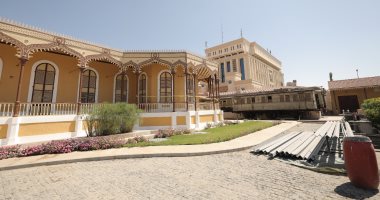 انضمام عربتى قطار تاريخى لمقتنيات المتحف العالمى لقناة السويس.. صور