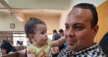بكاء ودعاء أهل الطفلة سجدة ضحية كفر الشيخ بعد الحكم بإعدام القاتل.. لايف
