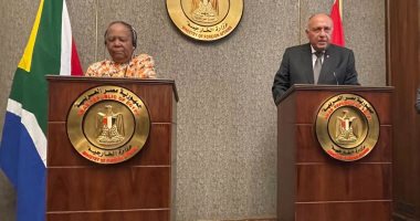 مصر وجنوب أفريقيا.. رسائل مهمة من "شكرى" وناليدى باندور في يوم أفريقيا.. وزير الخارجية يؤكد ضرورة العمل المشترك.. وزيرة بريتوريا: لدينا ما يكفى لتوفير غذائنا.. وموقف طريف بالمؤتمر المشترك بسبب موسيماني