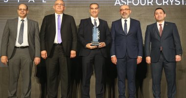 احتفالية bt100 تكرم شركة عصفور كريستال