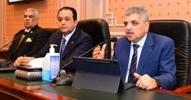 رئيس هيئة قناة السويس: جاهزون لاستقبال المصرى والمنتخب ونرحب بالجماهير