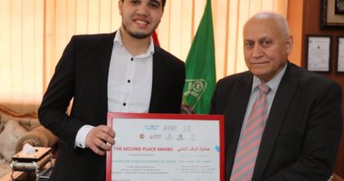 رئيس جامعة المنوفية يكرم الثانى على العالم فى مسابقة حفظ وتجويد القرآن بروسيا