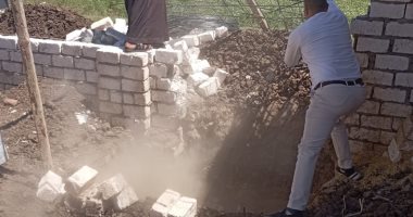 تنفيذ حملة لإزالة التعديات على الأراضى الزراعية فى أبومناع غرب بقنا