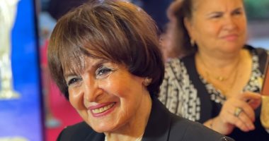 سميرة أحمد وبشرى وحنان مطاوع أول الحاضرين في ختام مهرجان المركز الكاثوليكى 