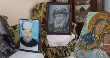 الدين لله.. "مينا" يبدع فى رسم الشيخ الشعراوى والبابا شنودة ببنى سويف.. فيديو