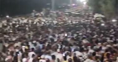 تفاصيل مؤلمة فى مجزرة الريف الأوروبى.. رجل وابنتاه وحفيداه ماتوا غدرا.. أجهزة الأمن تسابق الزمن لكشف الجناة ودوافع الجريمة.. وعشرات الآلاف يودعون الضحايا بقرية برقاش.. واليوم السابع يرصد الحدث بالصوت والصورة