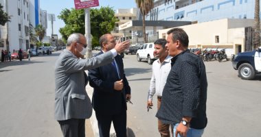 محافظ القليوبية يتابع أعمال النظافة ورفع الإشغالات بمحيط المستشفيات ببنها