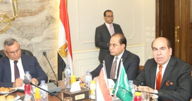 رئيس الوفد يستمع لمقترحات أعضاء الحزب بالنواب والشيوخ حول الحوار الوطنى.. صور