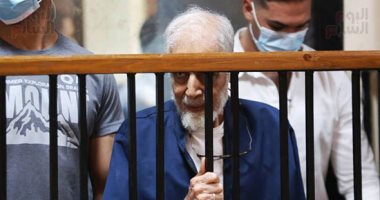 المشدد 15 سنة لمحمود عزت و أبو الفتوح بقضية الإضرار بالمصالح القومية للبلاد
