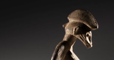 التمثال الإفريقي الراكع لم يبع فى سوثبى حتى الآن.. اعرف ثمنه التقديرى 