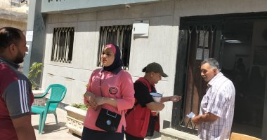 قافلة طبية بمركز تموين أبو قير شرق الإسكندرية للتطعيم ضد فيروس كورونا.. صور