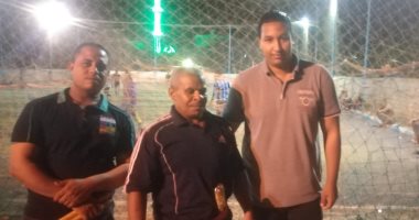 الرجل المبهر.. كفيف عنده 53 سنة غلب ظروفه وبيدرب "كونغ فو"
