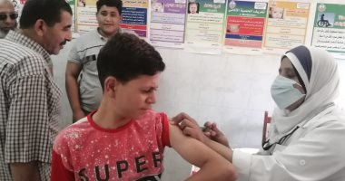 محافظ الجيزة: تطعيم 275 ألف مواطن ضد فيروس كورونا خلال حملة "طرق الأبواب"