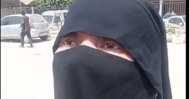 شاهد.. فرحة أم الطالب المقتول على يد زميله فى الجيم: حكم الإعدام برّد نارى.. لايف
