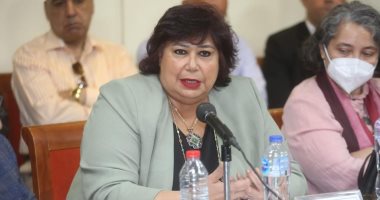إيناس عبد الدايم تشهد جلسات مؤتمر عشرينيات القرن العشرين بالأعلى للثقافة.. صور 