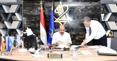 الناجح يرفع إيده.. نتيجة الشهادة الإعدادية بالمحافظات.. 78.83 % نسبة النجاح فى كفر الشيخ.. 80 % بجنوب سيناء و82 % بشمال سيناء.. اعتماد نتيجة الصم وضعاف السمع بالوادى الجديد.. ومحافظا أسوان ودمياط يهنئان الأوائل