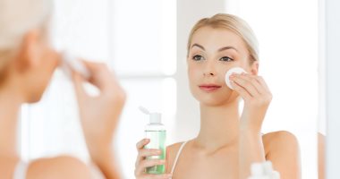 خطوات تساعد فى الحصول على مكياج ثابت فى الأجواء الحارة 