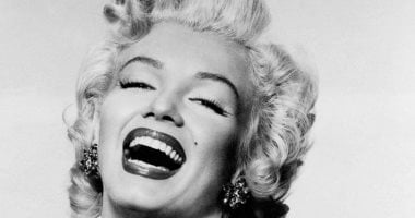 قبل طرح فيلم Blonde.. قصة رواية متخيلة عن أيقونة الإغراء مارلين مونرو