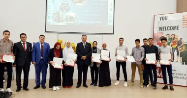رئيس جامعة المنصورة الجديدة يشهد حفل ختام الأنشطة الطلابية وتكريم المتميزين