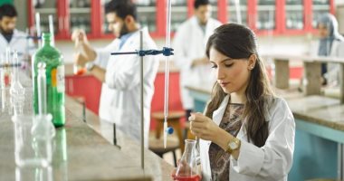 كلية العلوم الصيدلية والتصنيع الدوائى جامعة مصر للعلوم والتكنولوجيا.. أفضل مستوى تعليمي لتخريج صيدلي متميز